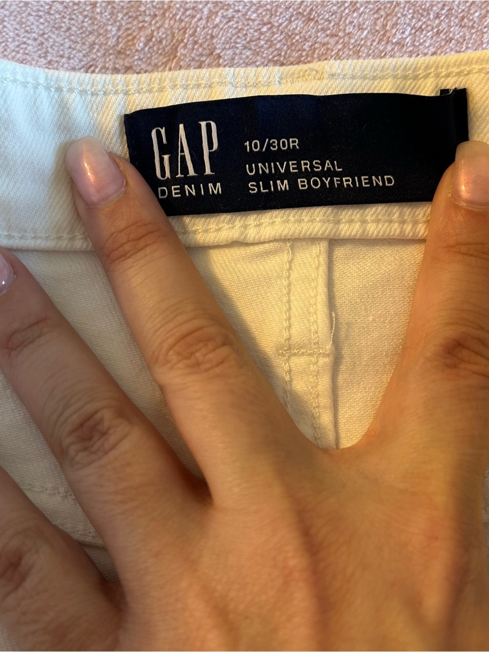 Gap Universal Slim Boyfriend white distressed cropped jeans raw hem size 10/30 - Picture 3 of 9